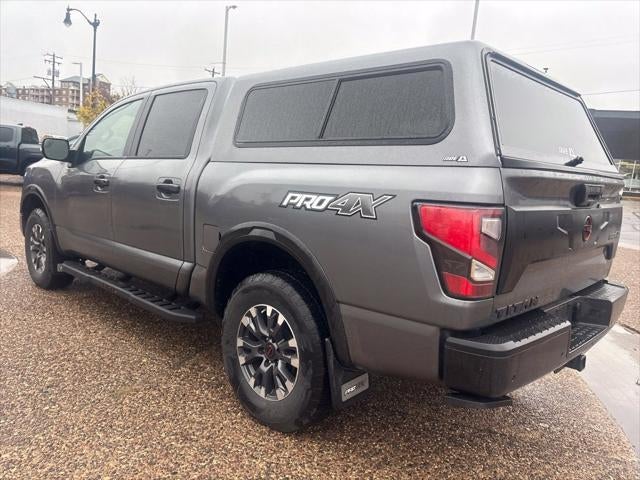 2023 Nissan TITAN Crew Cab PRO-4X 4x4
