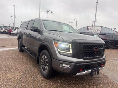 2023 Nissan TITAN Crew Cab PRO-4X 4x4