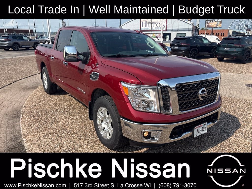 2017 Nissan TITAN SV
