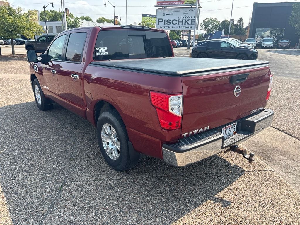 2017 Nissan TITAN SV