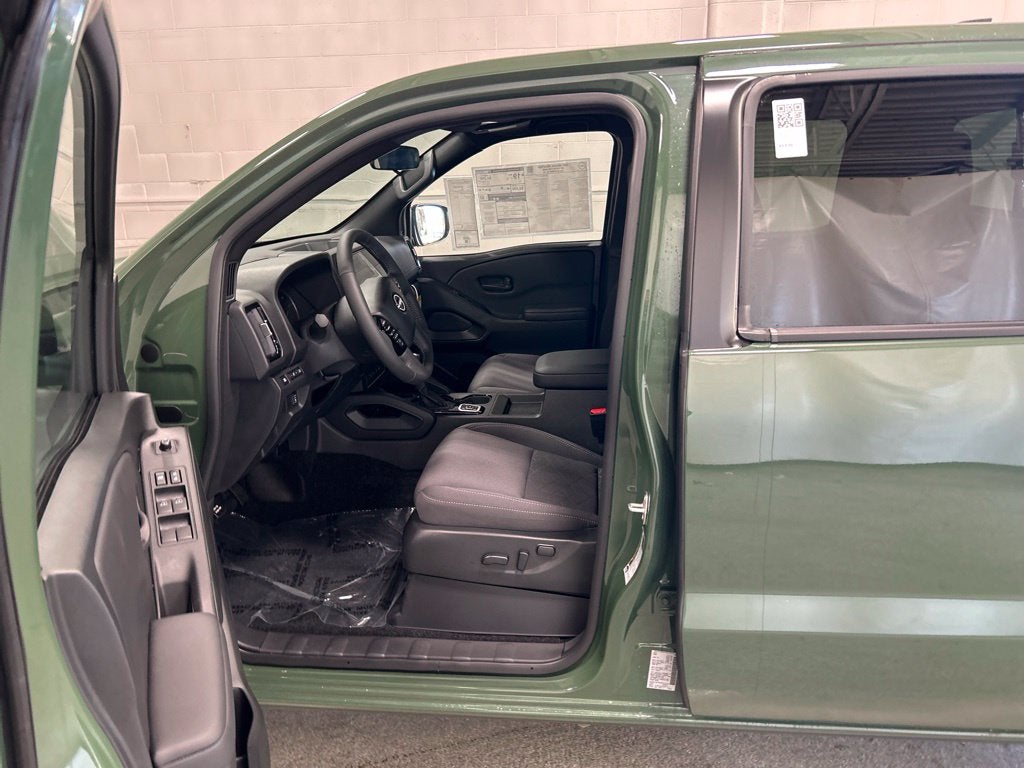 2027 Nissan Frontier SV
