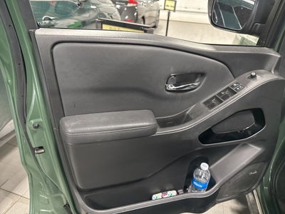 2022 Nissan Frontier Crew Cab PRO-4X 4x4