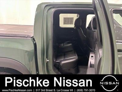 2022 Nissan Frontier Crew Cab PRO-4X 4x4