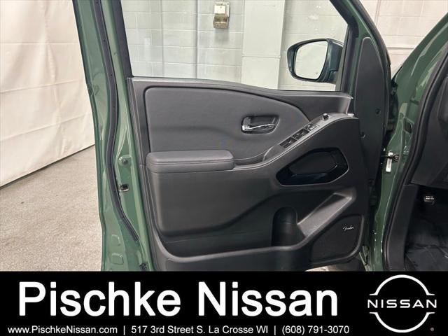 2022 Nissan Frontier Crew Cab PRO-4X 4x4