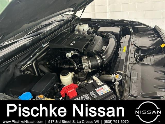 2022 Nissan Frontier Crew Cab PRO-4X 4x4