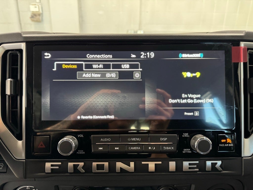 2025 Nissan Frontier SV