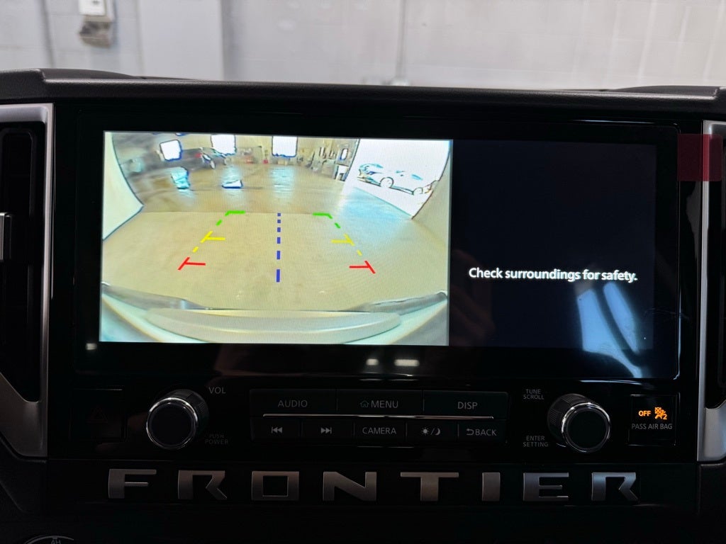 2025 Nissan Frontier SV