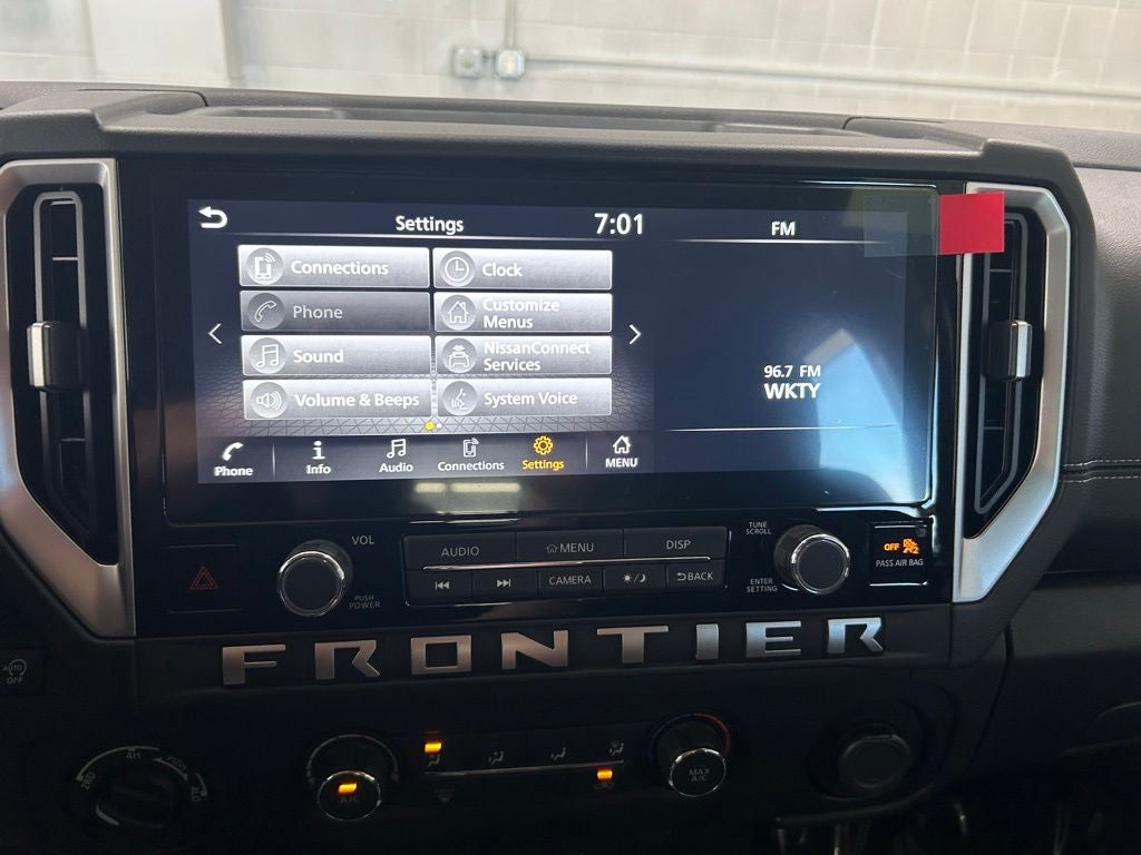 2026 Nissan Frontier SV