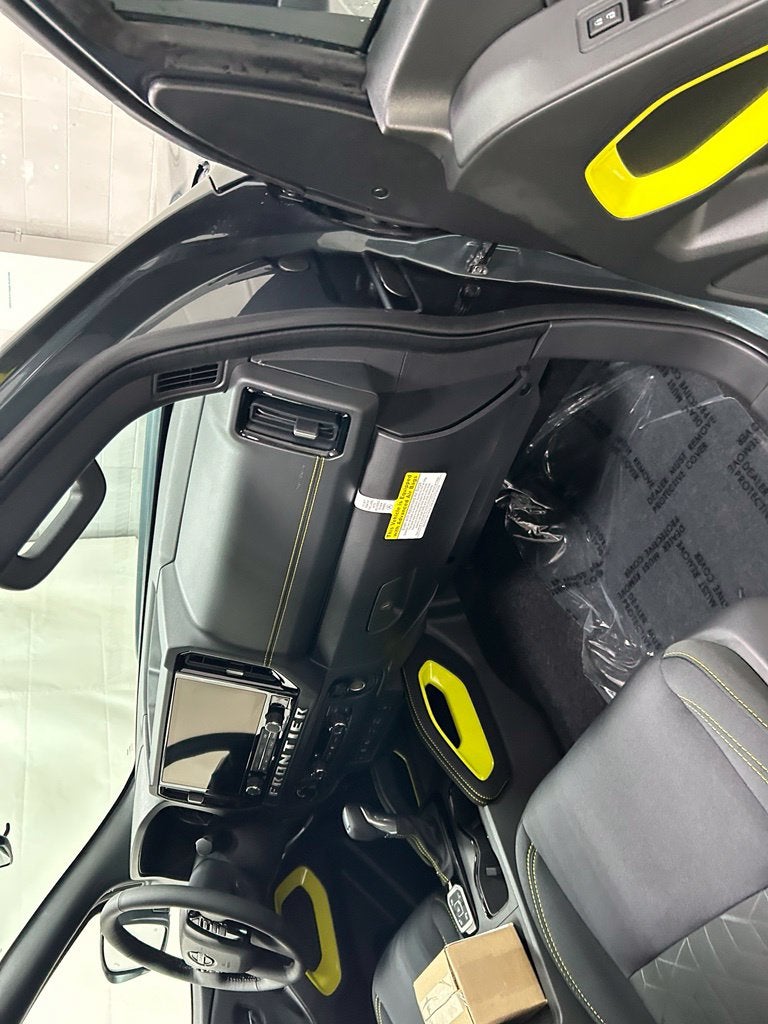 2027 Nissan Frontier SV