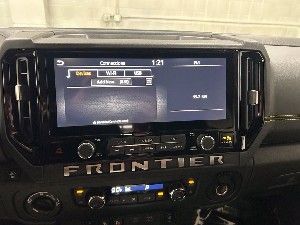 2027 Nissan Frontier SV
