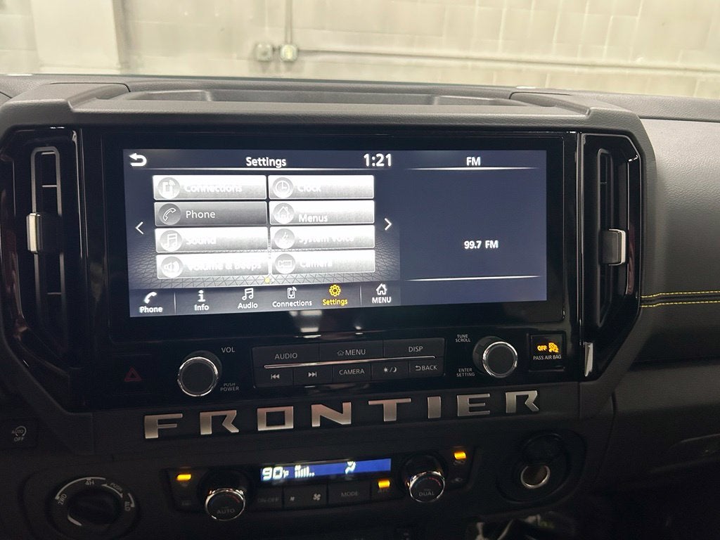 2027 Nissan Frontier SV