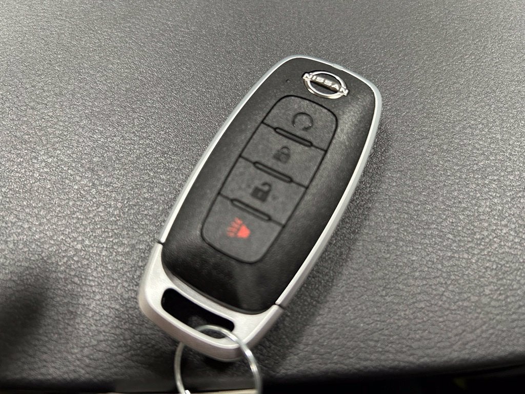2027 Nissan Frontier SV