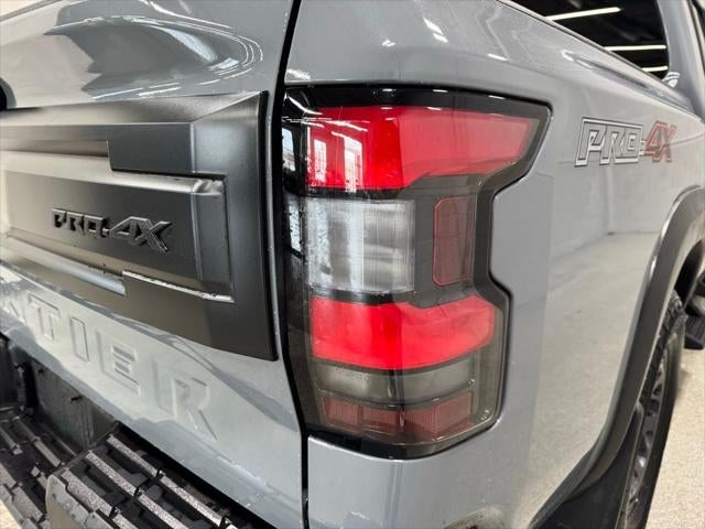 2025 Nissan Frontier Crew Cab PRO-4X 4x4