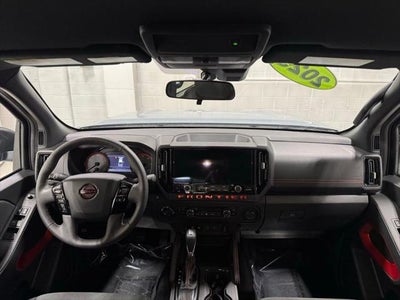 2025 Nissan Frontier Crew Cab PRO-4X 4x4