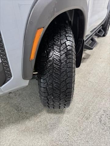2025 Nissan Frontier Crew Cab PRO-4X 4x4