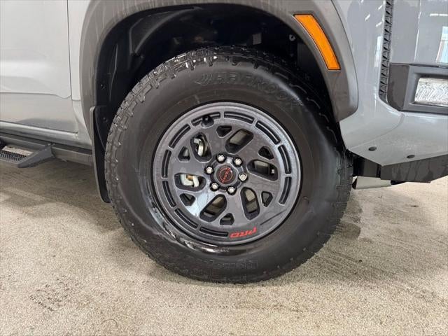2025 Nissan Frontier Crew Cab PRO-4X 4x4