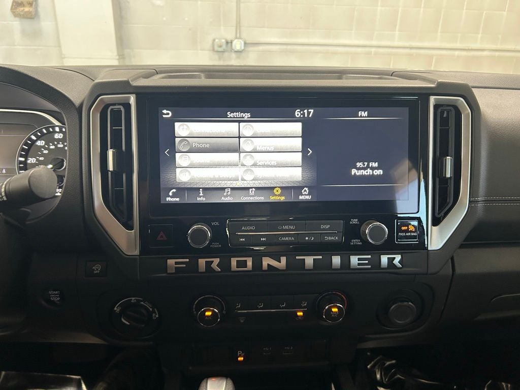 2026 Nissan Frontier SV