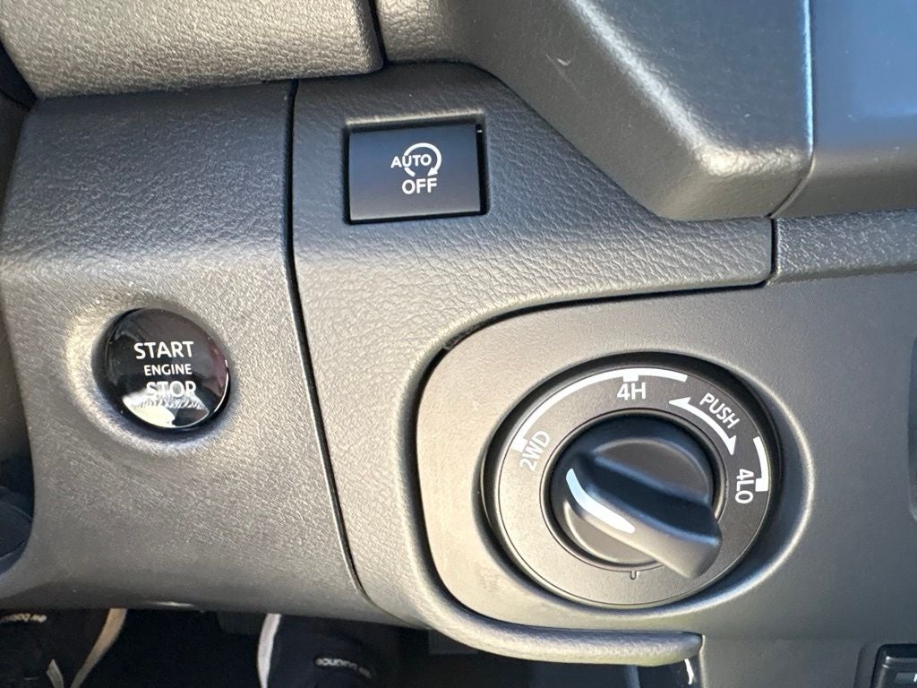 2027 Nissan Frontier SV