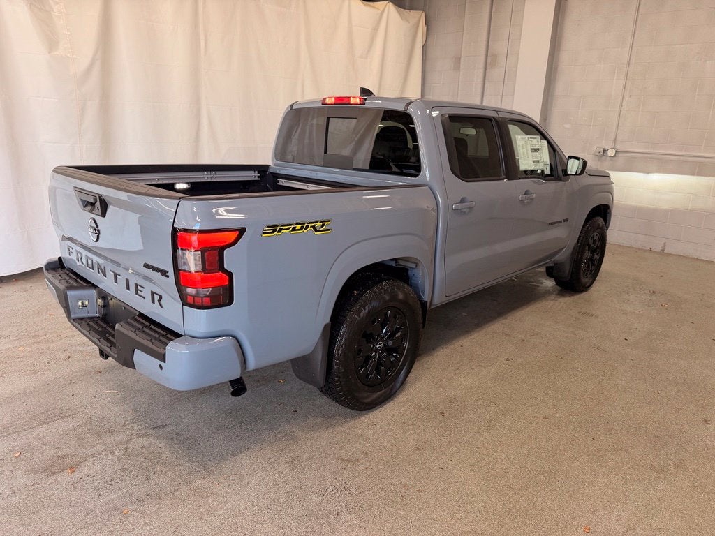 2027 Nissan Frontier SV