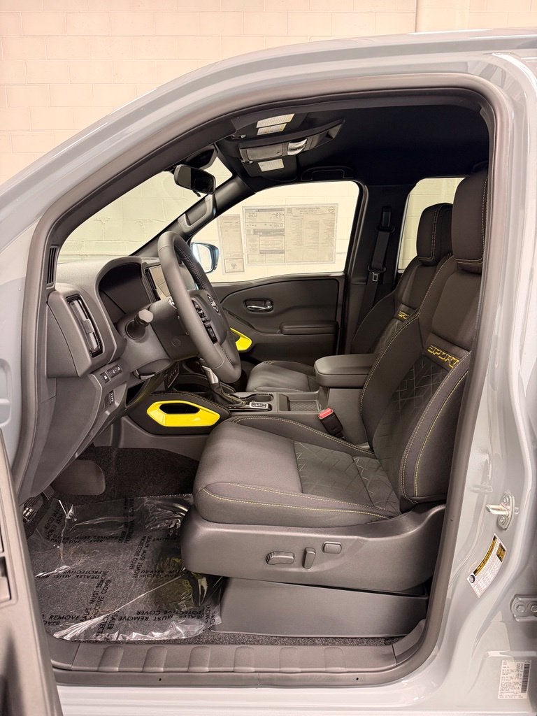 2027 Nissan Frontier SV