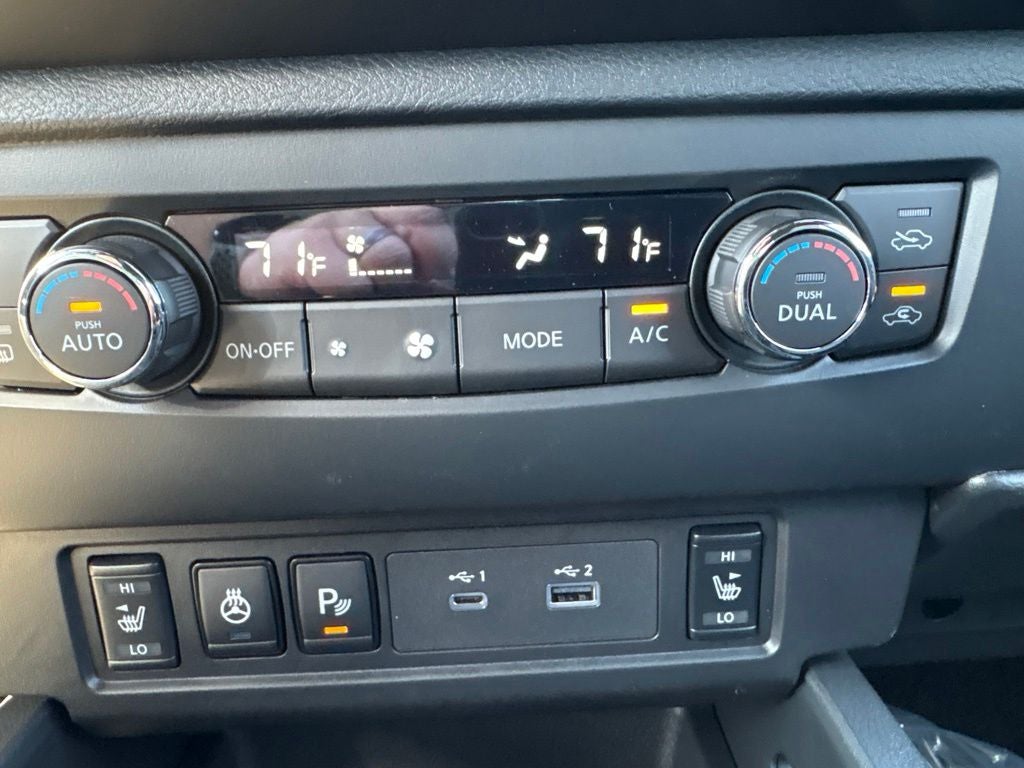 2027 Nissan Frontier SV