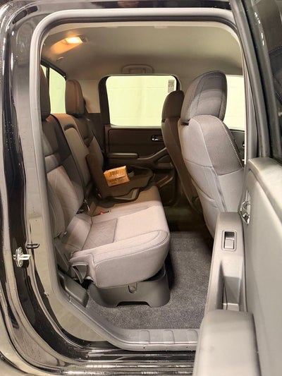 2027 Nissan Frontier SV