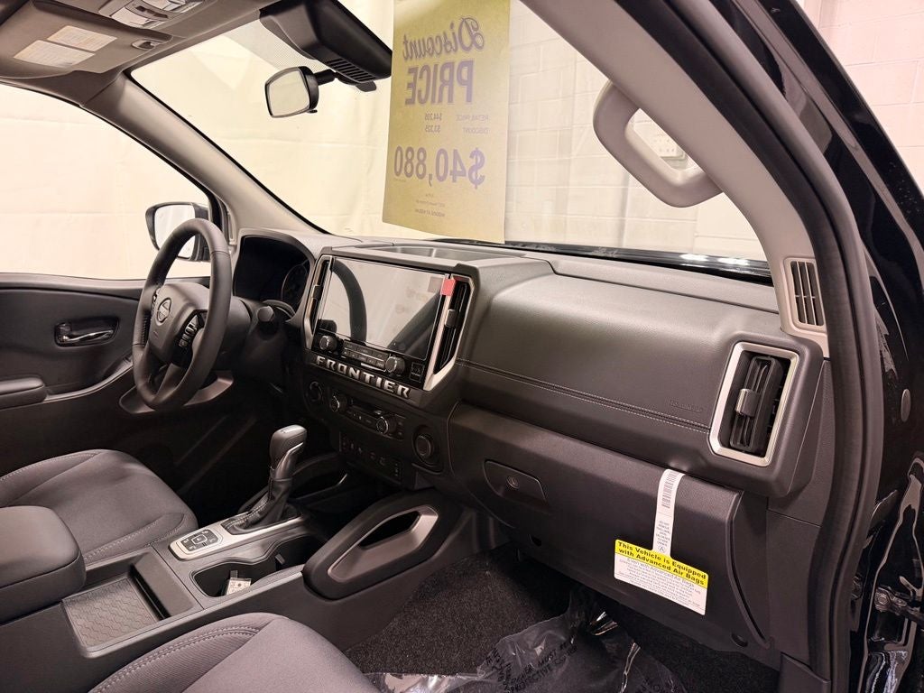 2027 Nissan Frontier SV