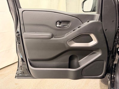 2027 Nissan Frontier SV