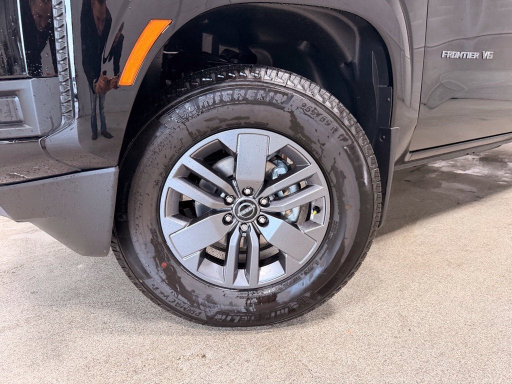 2027 Nissan Frontier SV