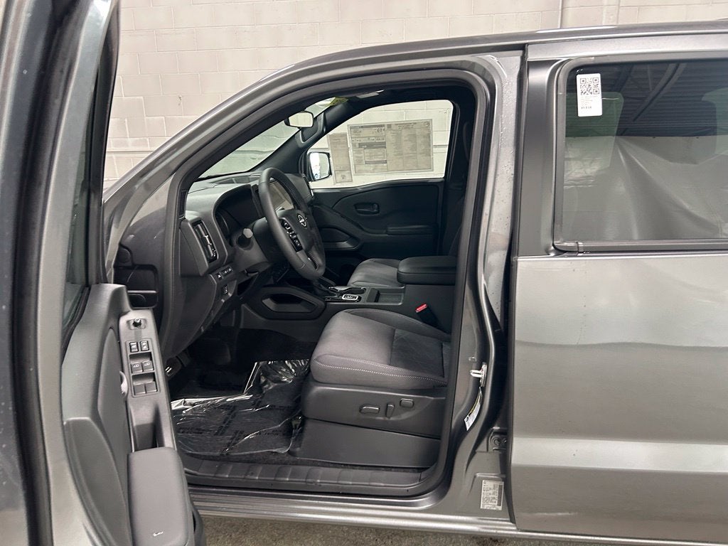 2027 Nissan Frontier SV