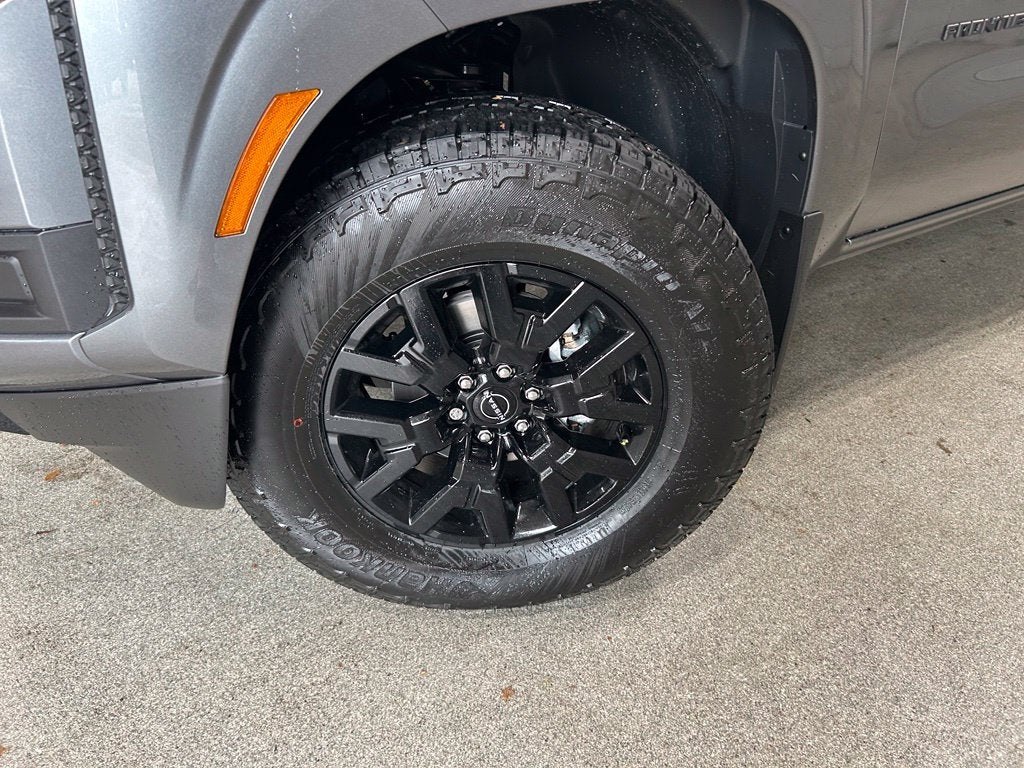 2027 Nissan Frontier SV