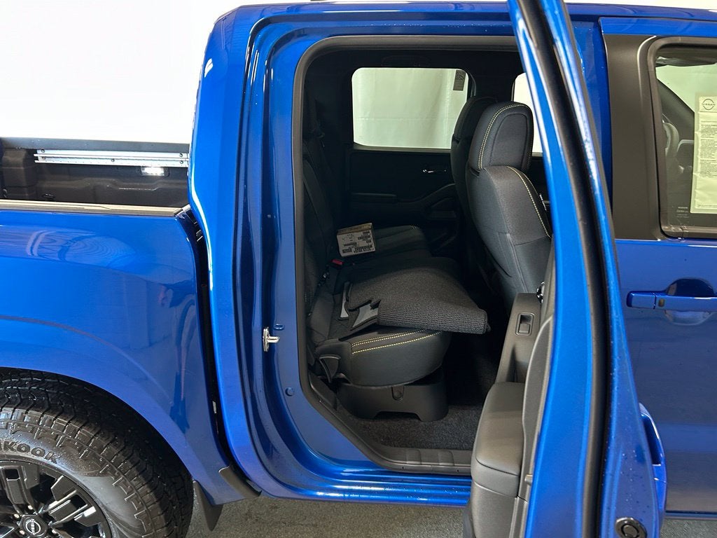 2027 Nissan Frontier SV