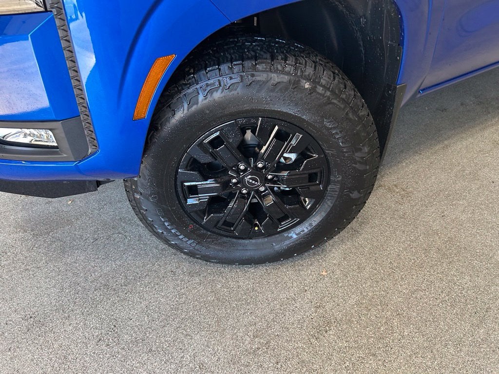 2027 Nissan Frontier SV