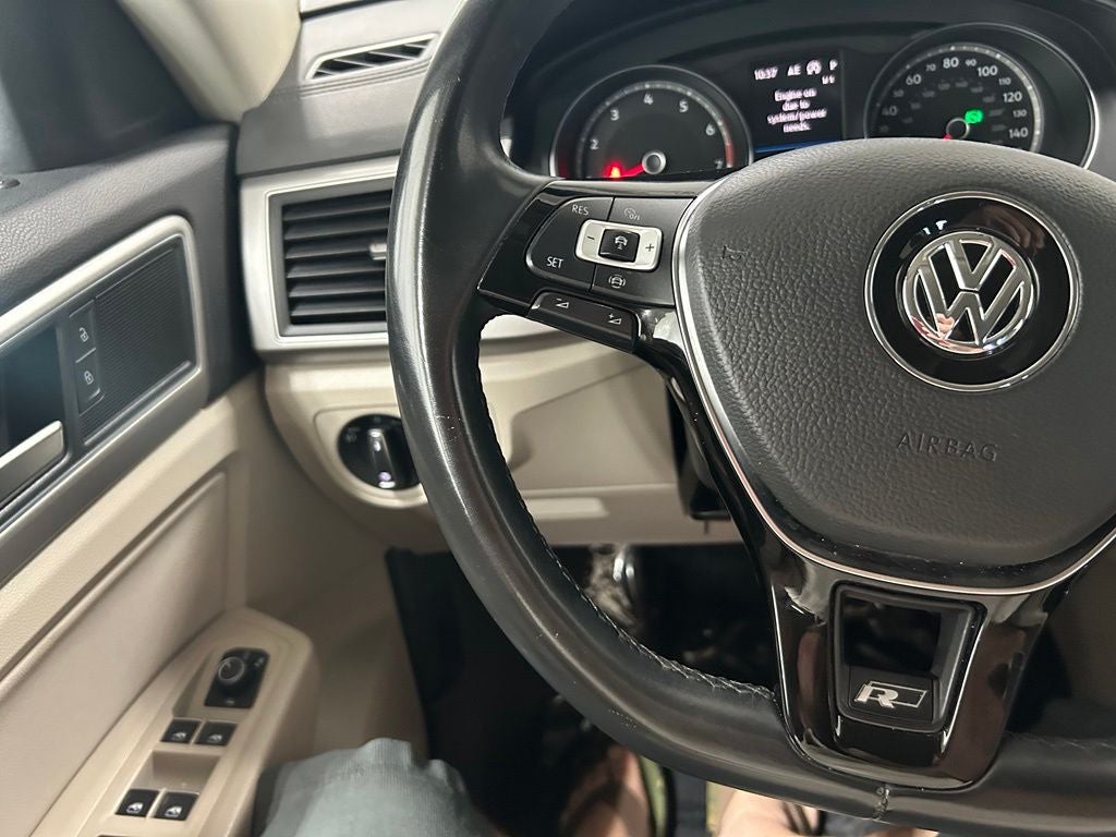 2019 Volkswagen Atlas 3.6L V6 SE w/Technology R-Line