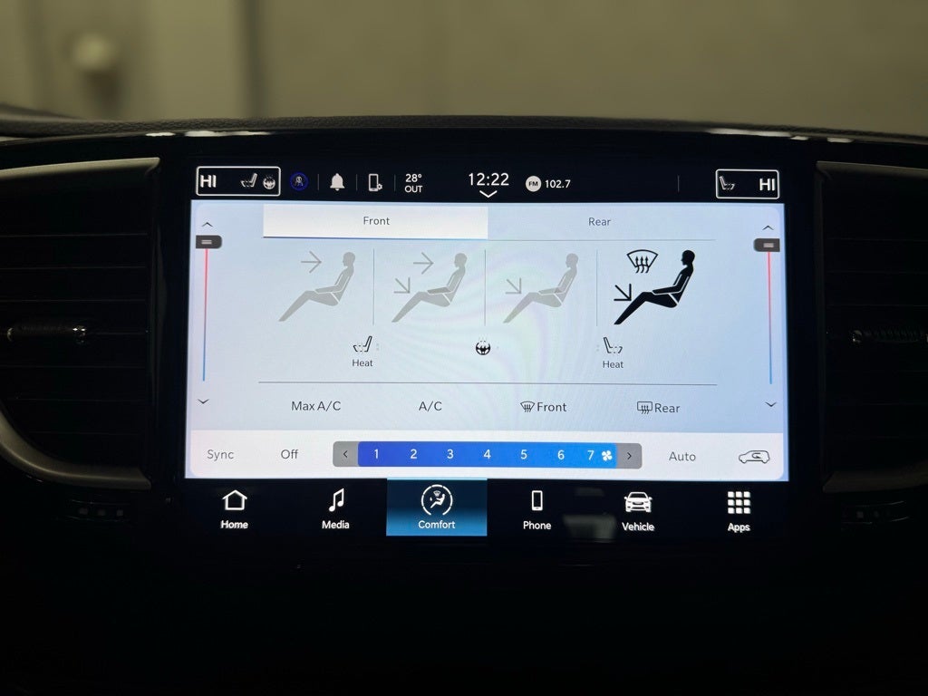 2024 Chrysler Pacifica Touring L