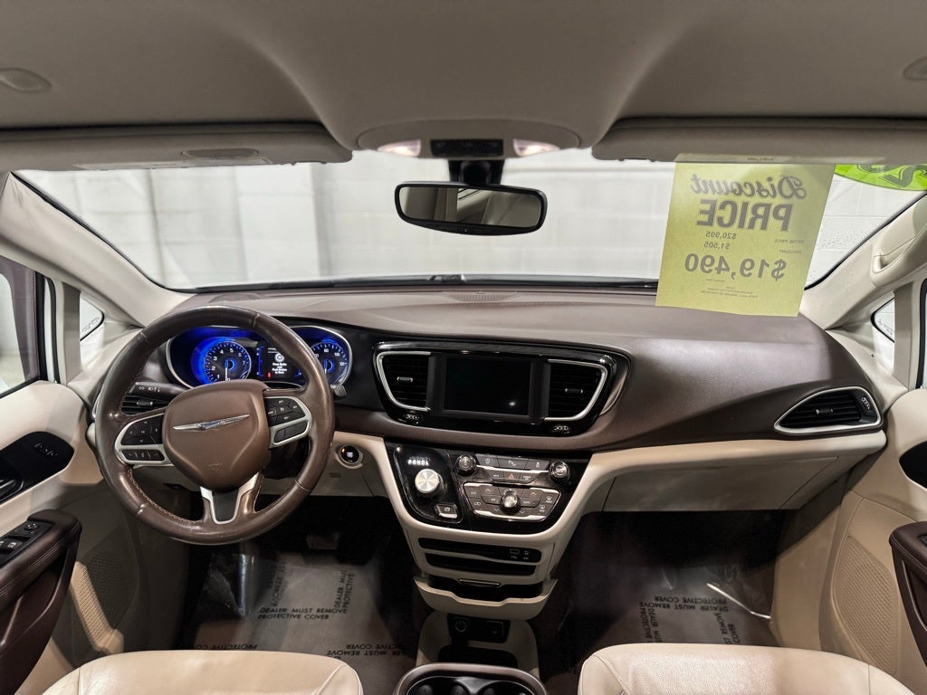 2020 Chrysler Pacifica Touring L