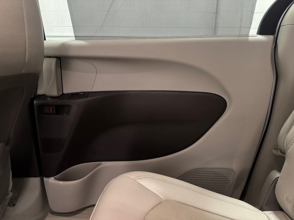 2020 Chrysler Pacifica Touring L