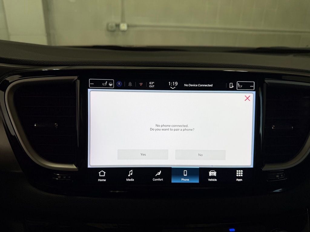 2025 Chrysler Pacifica Select