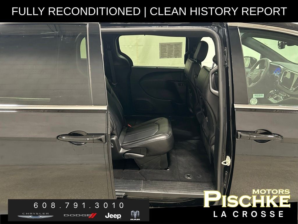 2025 Chrysler Pacifica Select