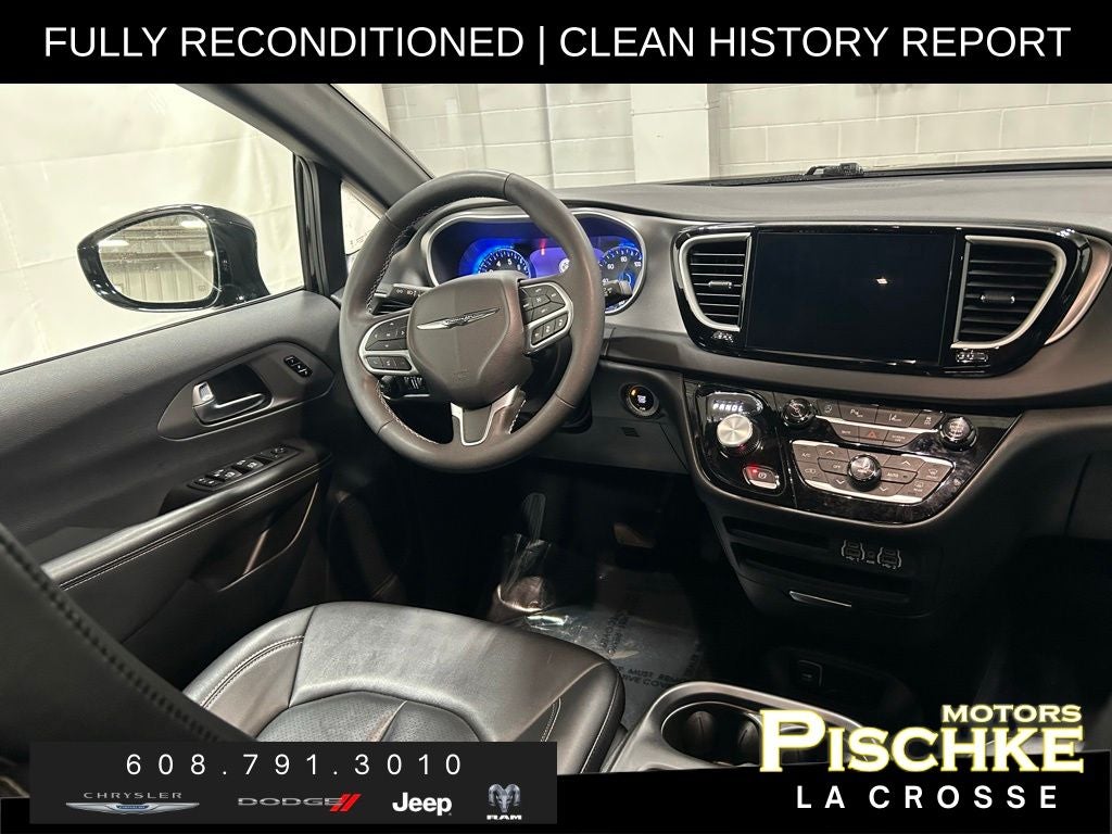 2025 Chrysler Pacifica Select