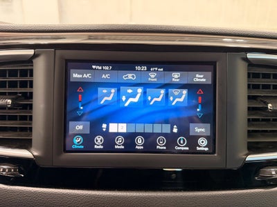2021 Chrysler Voyager LXI
