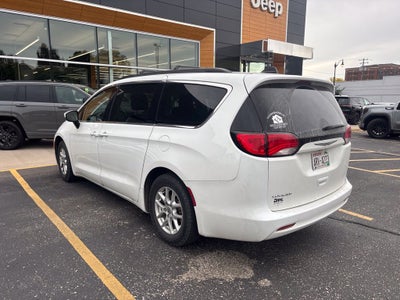 2021 Chrysler Voyager LXI