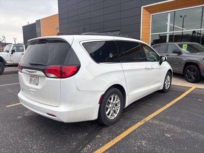 2021 Chrysler Voyager LXI