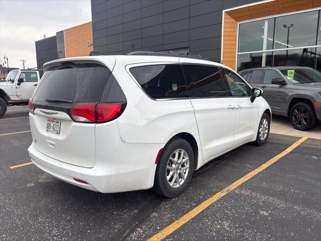 2021 Chrysler Voyager LXI