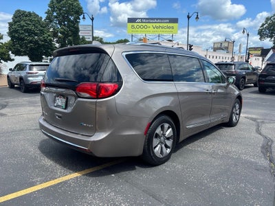 2018 Chrysler Pacifica Hybrid Limited