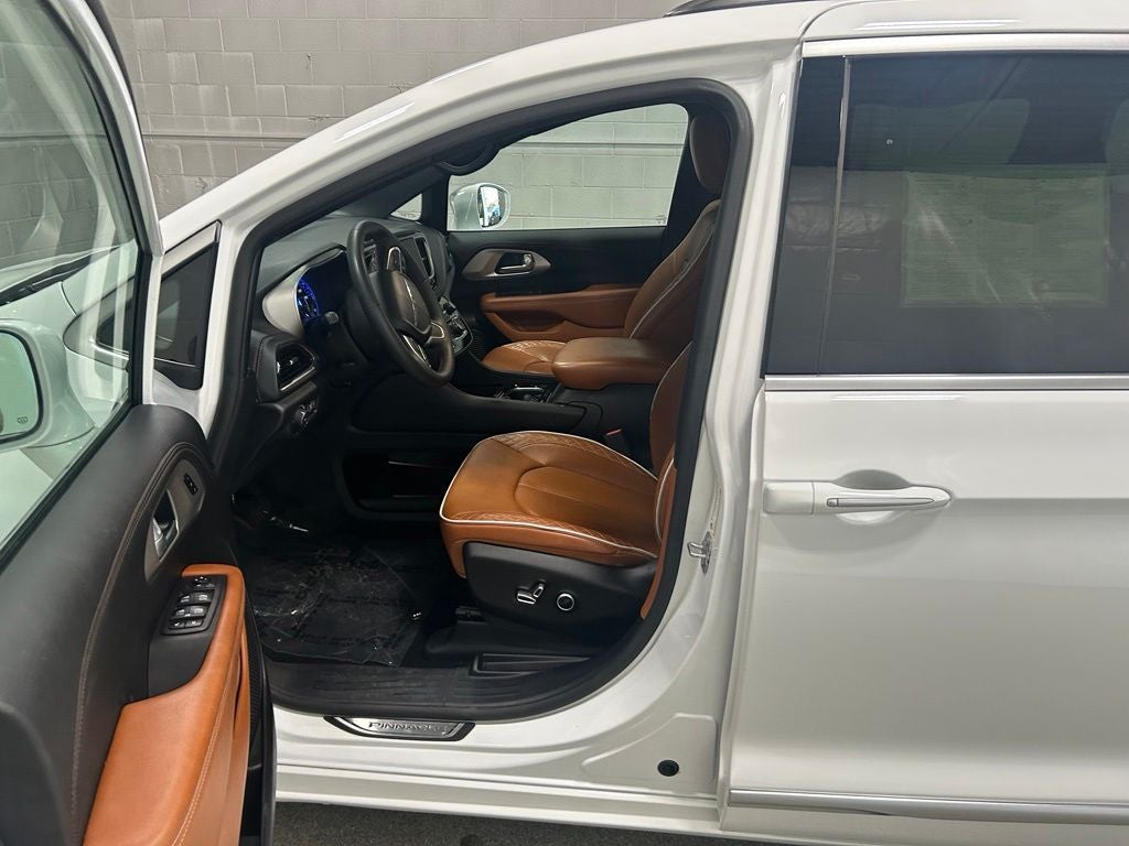 2024 Chrysler Pacifica Pinnacle