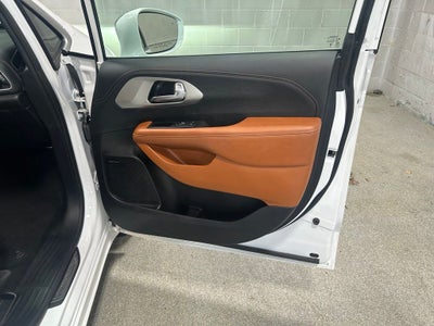 2024 Chrysler Pacifica Pinnacle