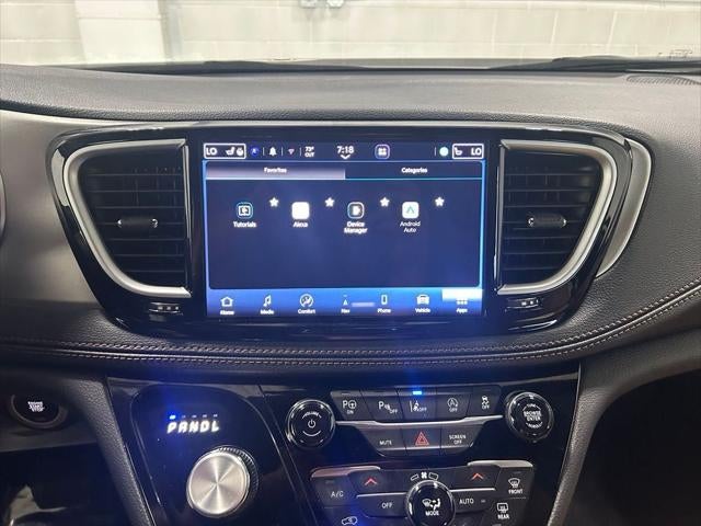 2024 Chrysler Pacifica Pinnacle