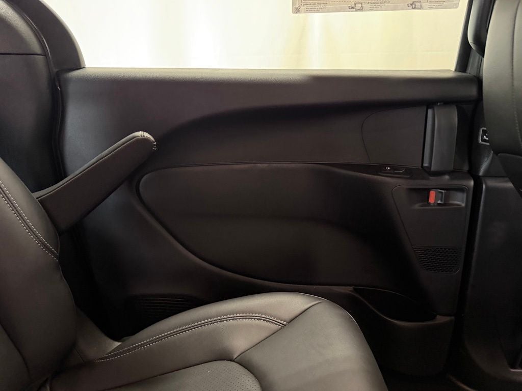 2024 Chrysler Pacifica Hybrid S Appearance Pkg