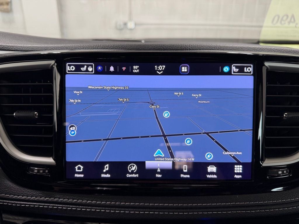 2024 Chrysler Pacifica Hybrid S Appearance Pkg